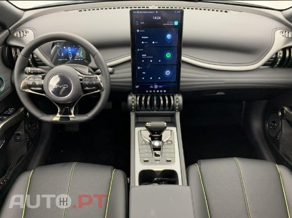 BYD Atto 3 ATTO 3 60 5 kWh 204 ch design NOVO 10KM