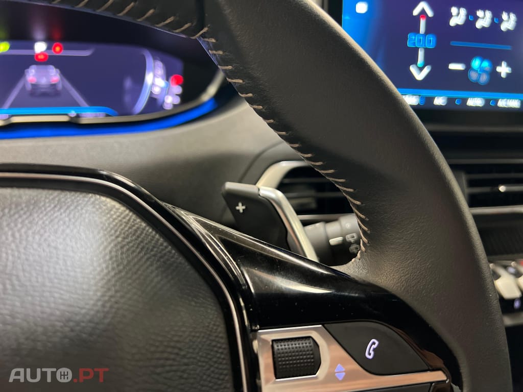 Peugeot 3008 1.2 PureTech Allure Pack EAT8