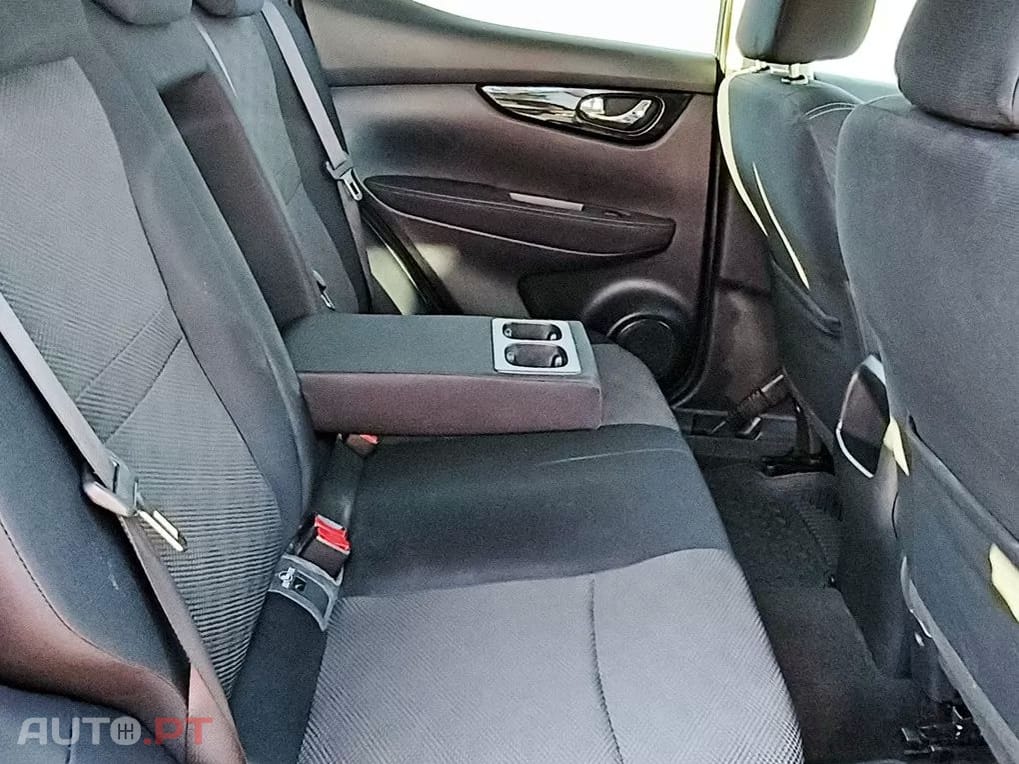 Nissan Qashqai 1.5 dCi N-Connecta RS+PS