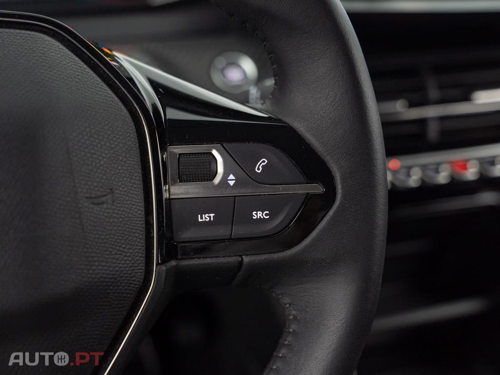 Peugeot E-208 50 kWh Active Pack