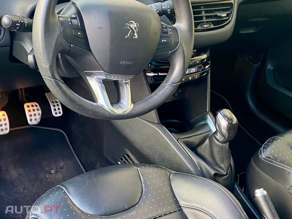 Peugeot 208 1.6 BlueHDi GT Line