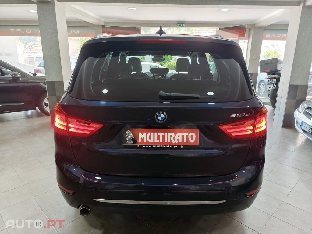 BMW 218 d Line Luxury Auto