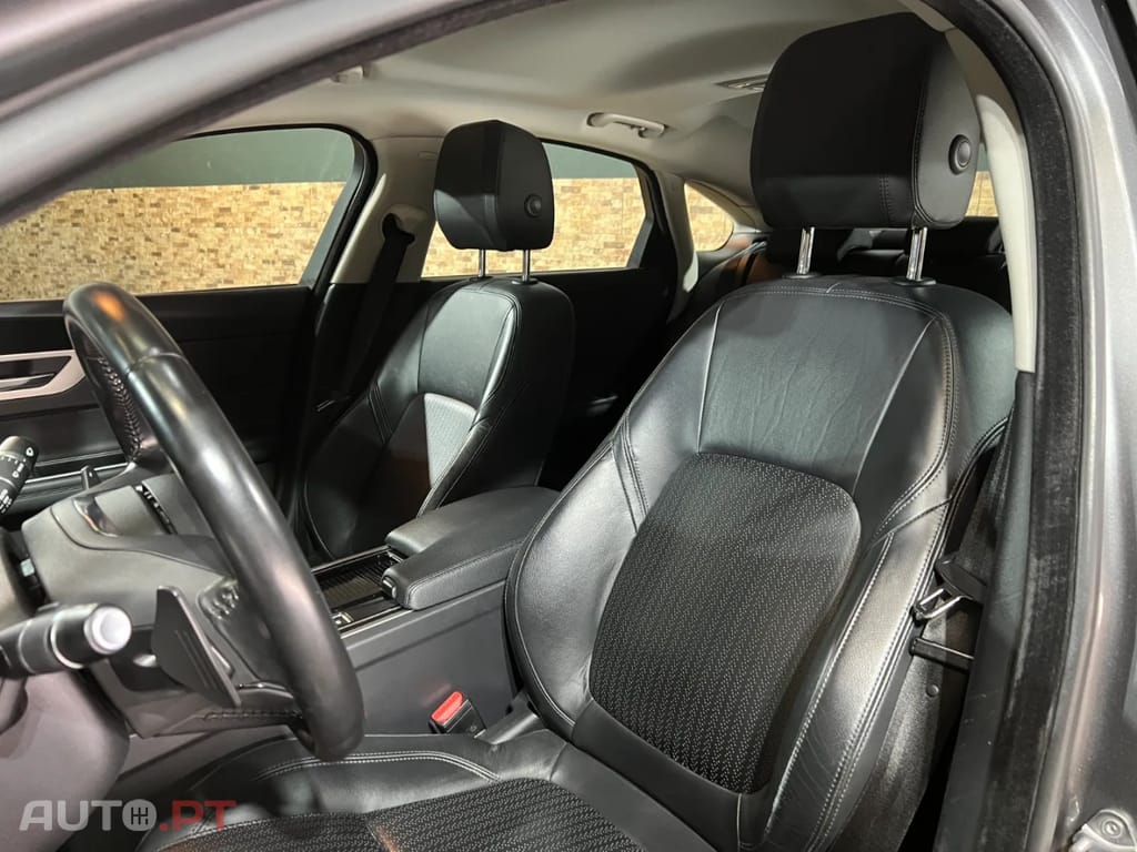 Jaguar XF 2.0 D