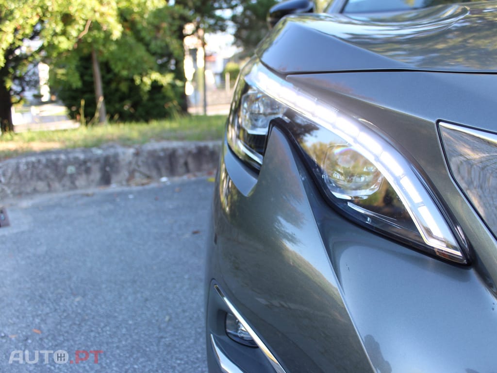 Peugeot 3008 1.5 BlueHDi GT Line