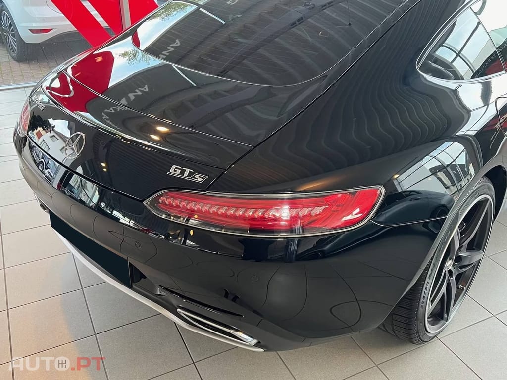 Mercedes-Benz AMG GT V8