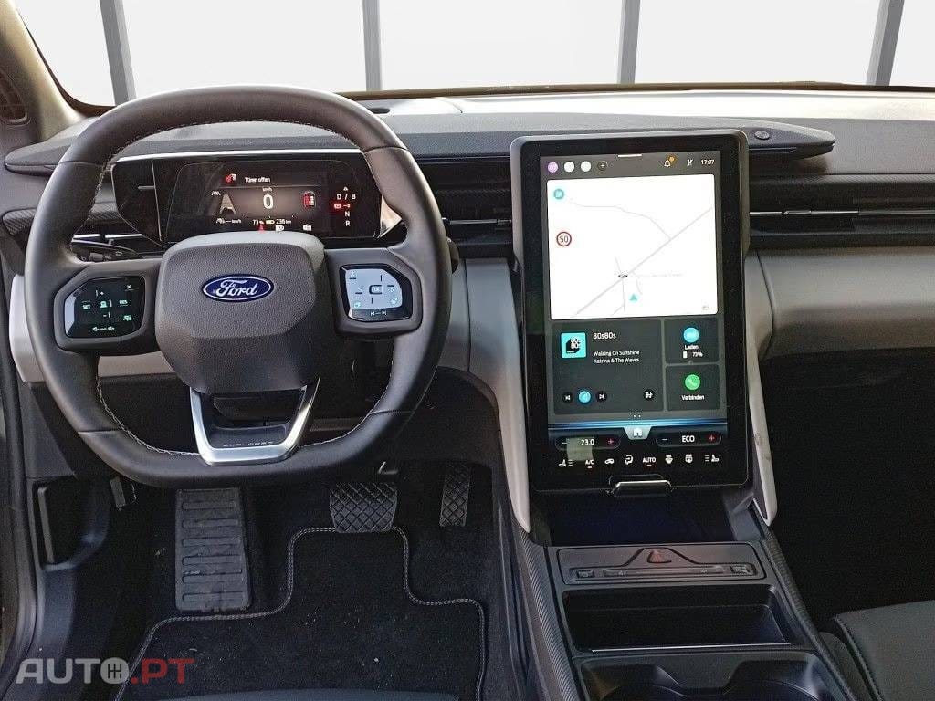 Ford Explorer 52 kWh Standard Range RWD