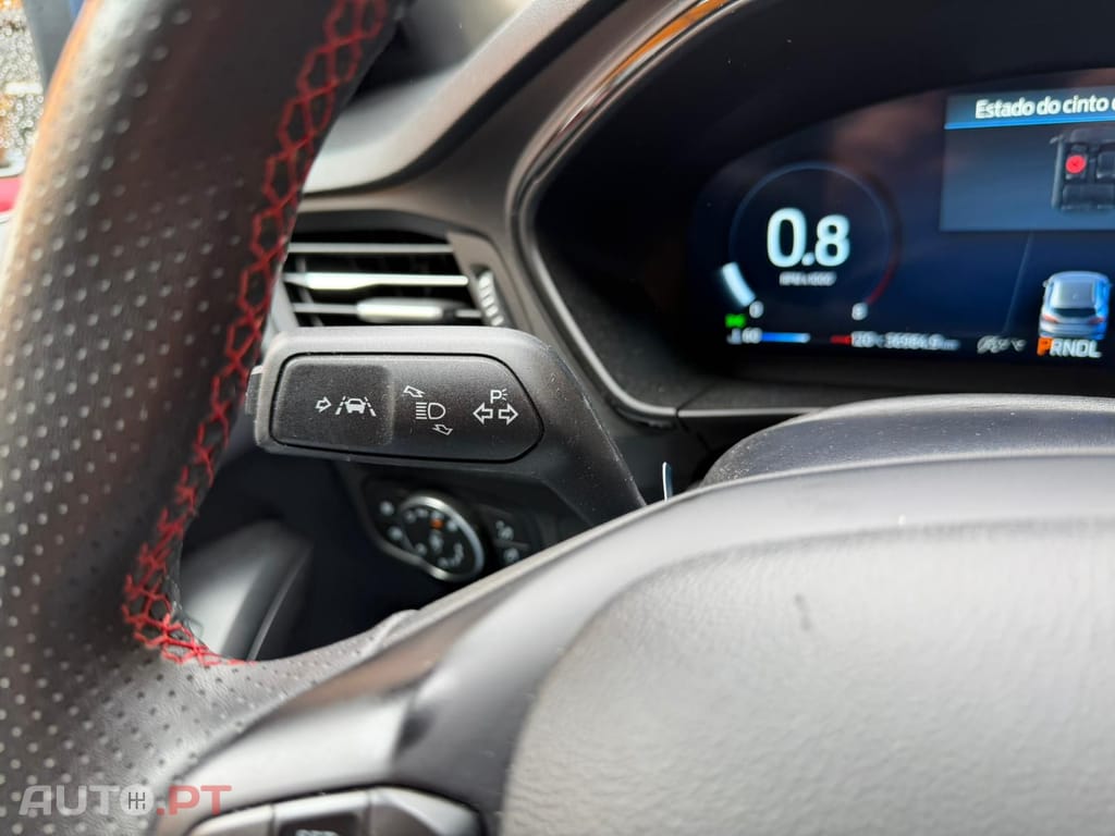 Ford Focus STLINE Hybrid