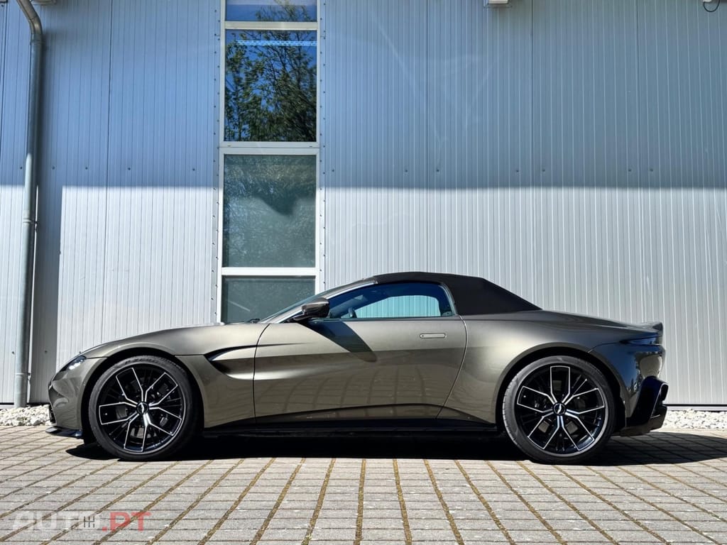 Aston Martin Vantage Roadster V8
