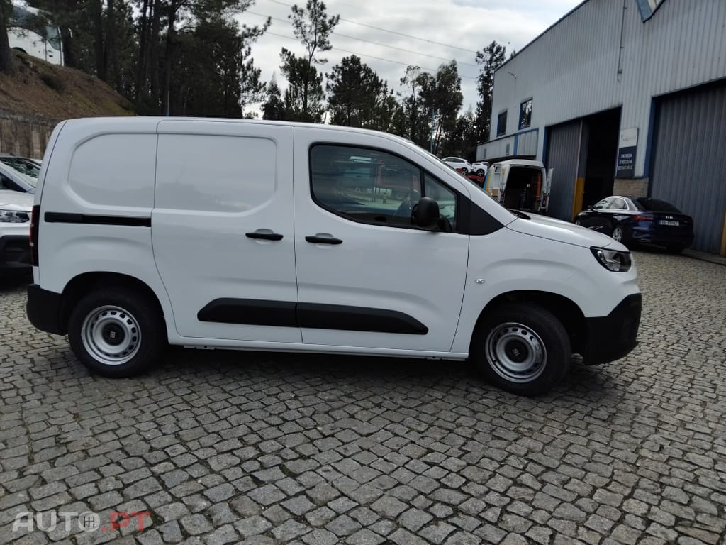 Fiat Doblo 1.5 BlueHDi Curta Easy Pro