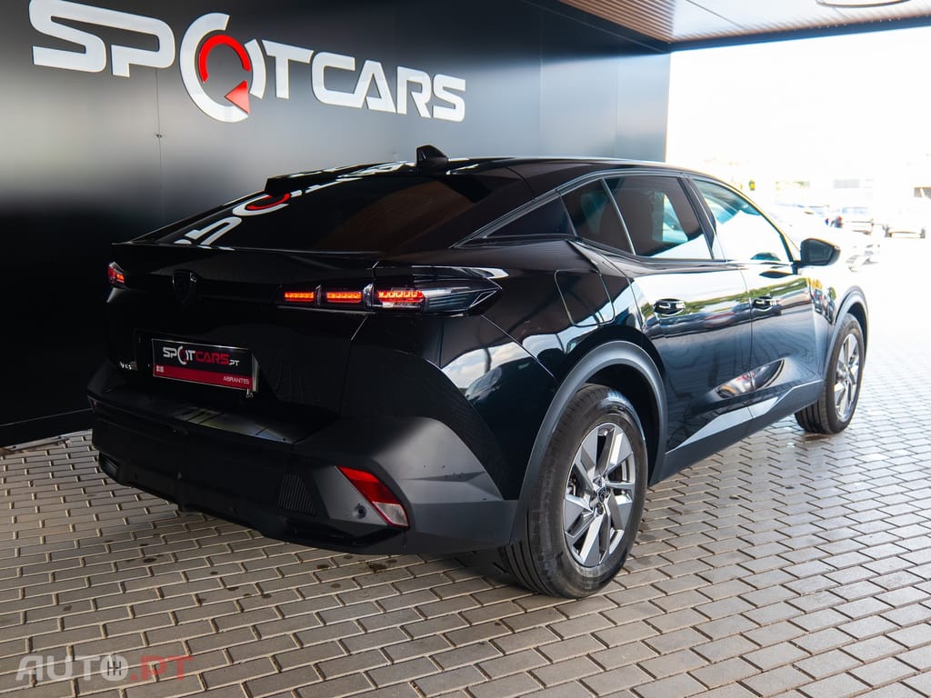 Peugeot 408 1.2 PureTech Allure EAT8