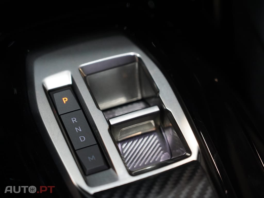 Peugeot 2008 1.2 PureTech Allure EAT8