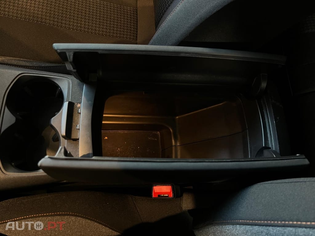 Peugeot 3008 1.2i Executive