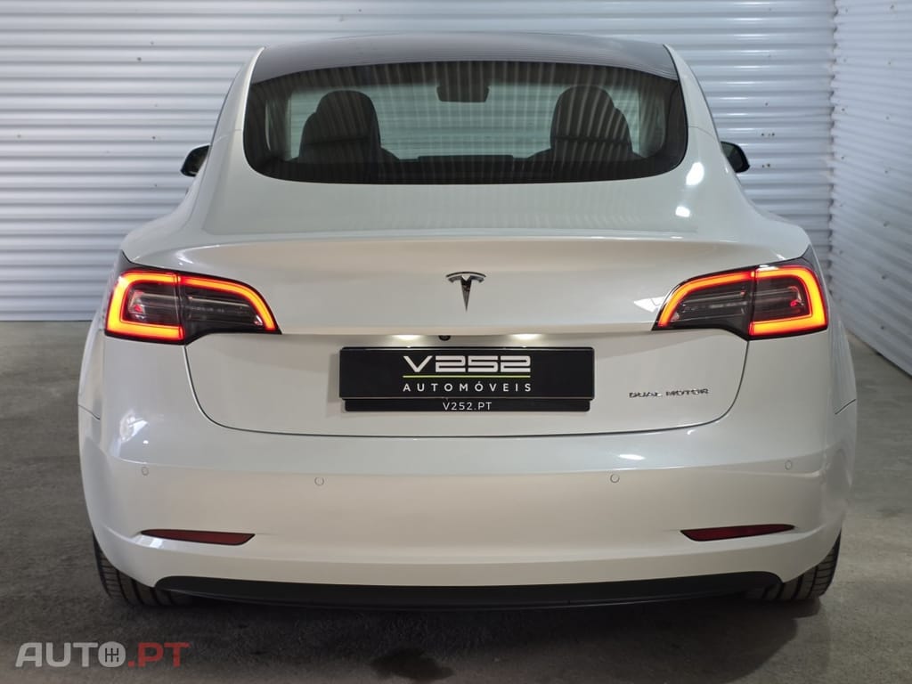 Tesla Model 3 Long Range AWD Dual Motor