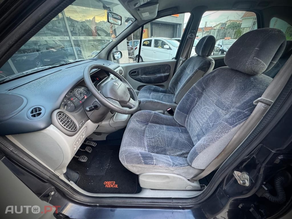 Renault Scénic 1.4 16V