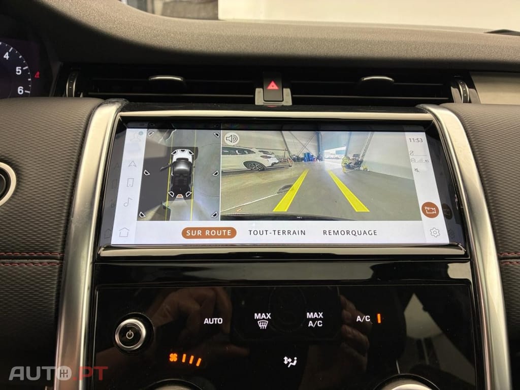 Land Rover Discovery Sport P300e R-Dynamic