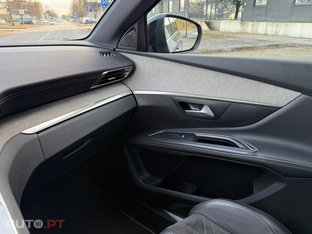 Peugeot 5008 1.5 BlueHDi GT EAT8