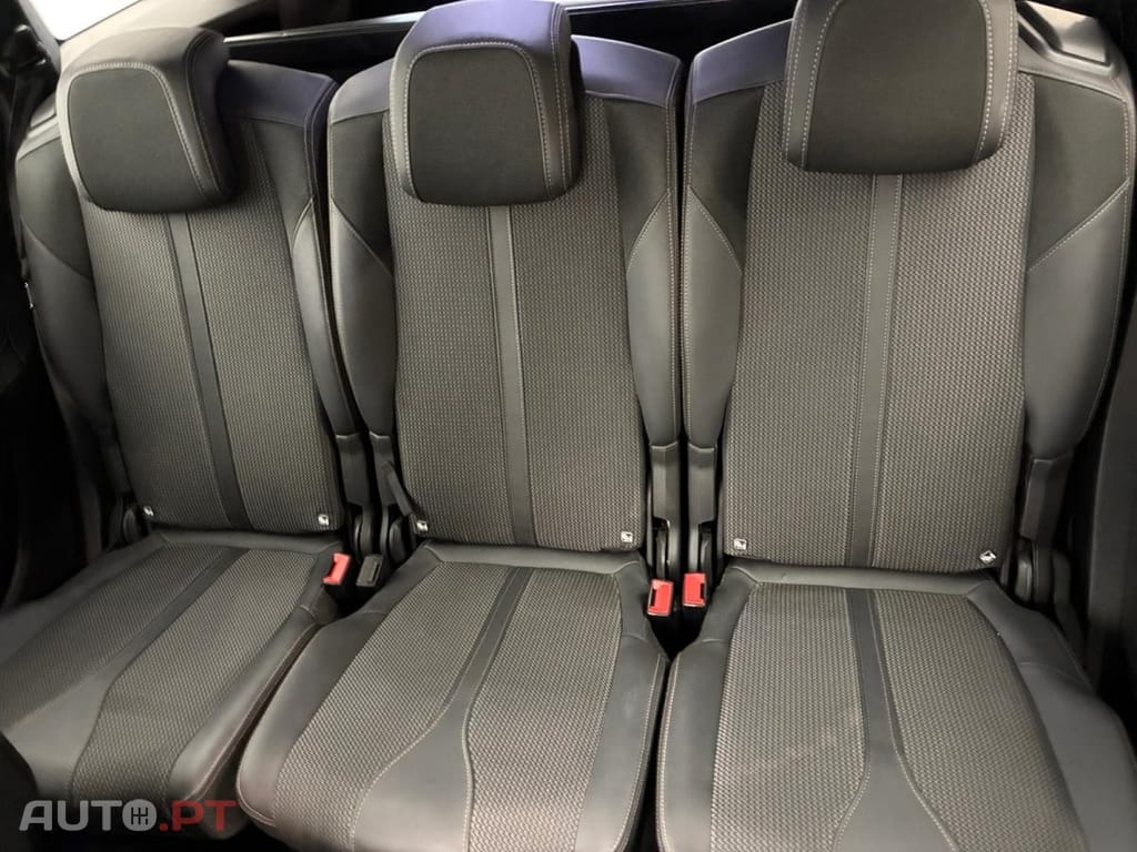 Peugeot 5008 1.2 PureTech GT EAT8
