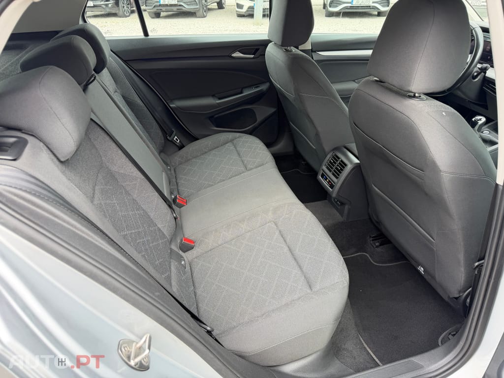 Volkswagen Golf 2.0 TDI Conceptline