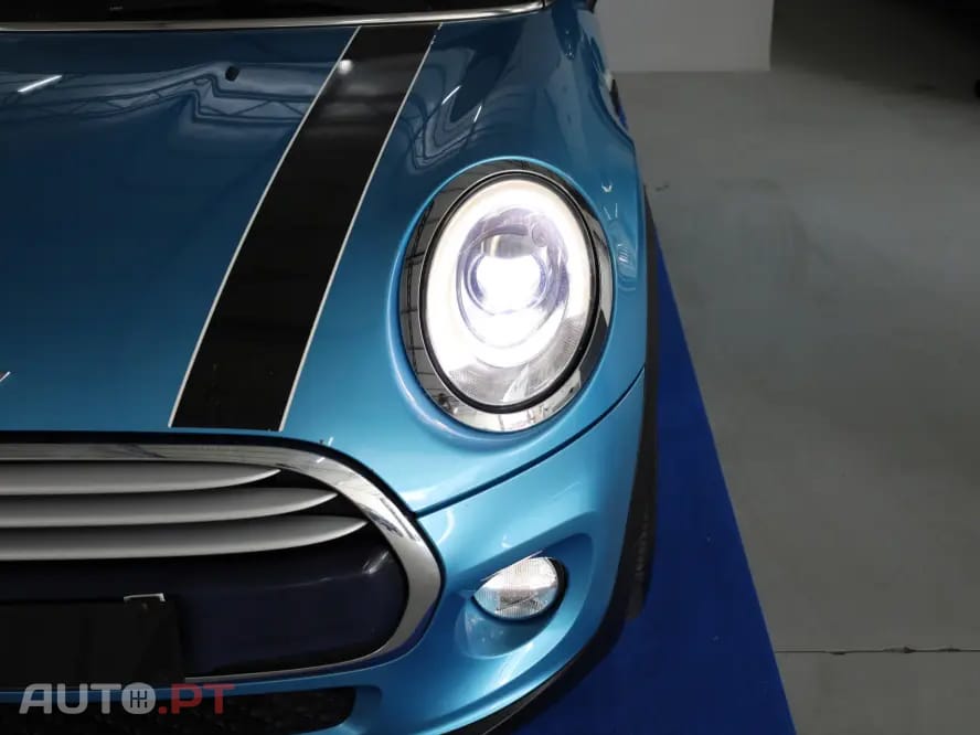 MINI Cooper Cooper D
