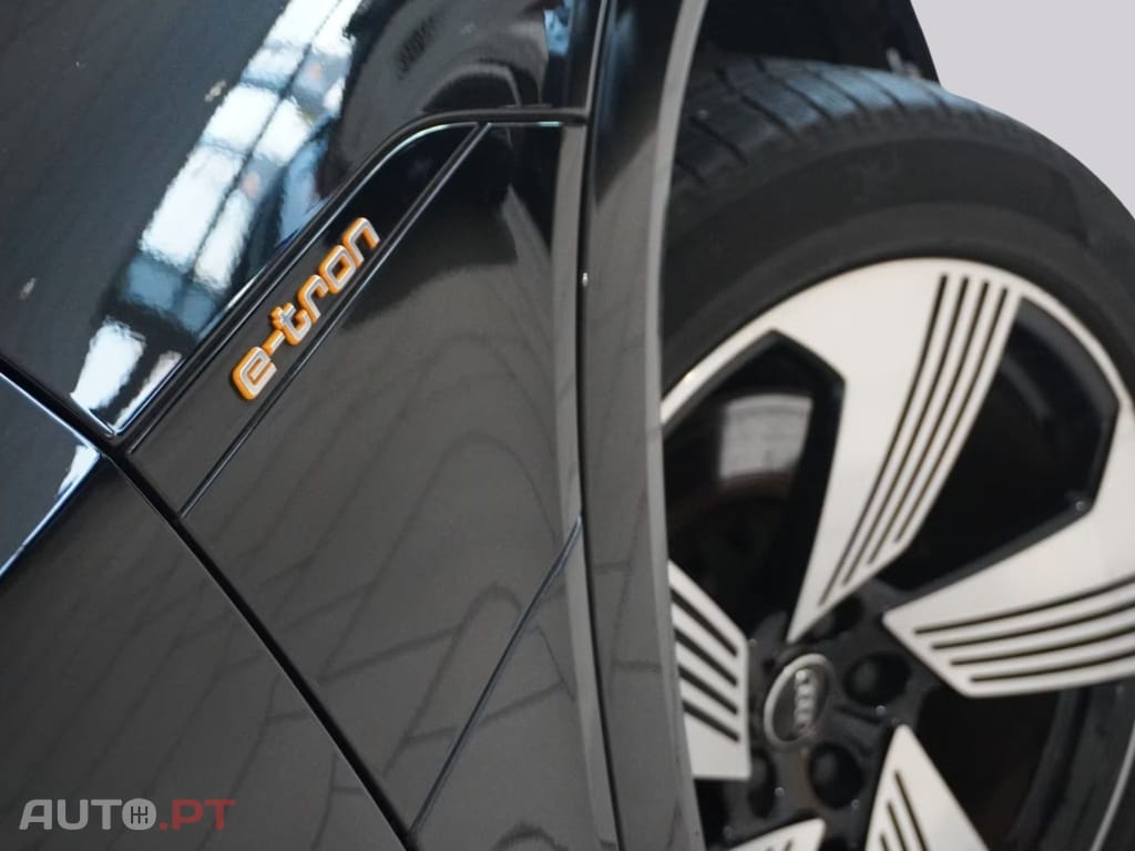 Audi E-Tron 50 Quattro ADVANCED I.V.A DEDUTIVEL 