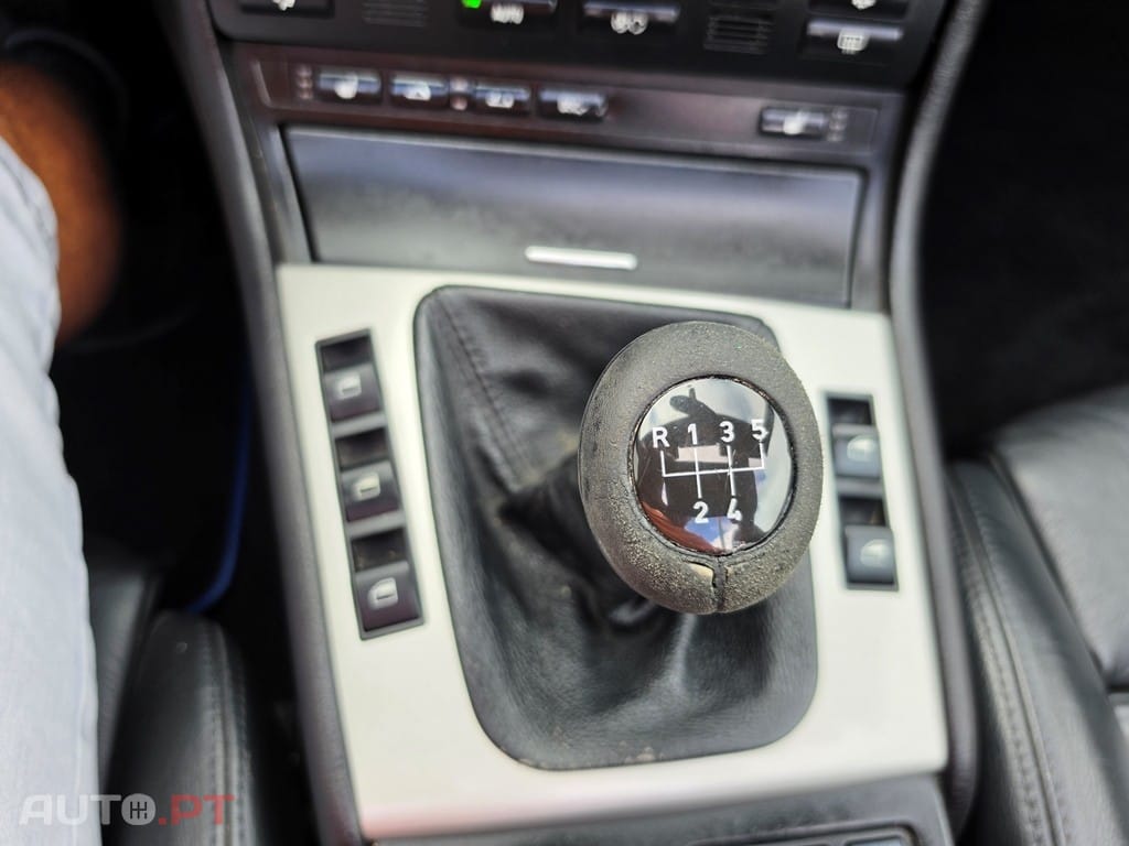 BMW 318 ti
