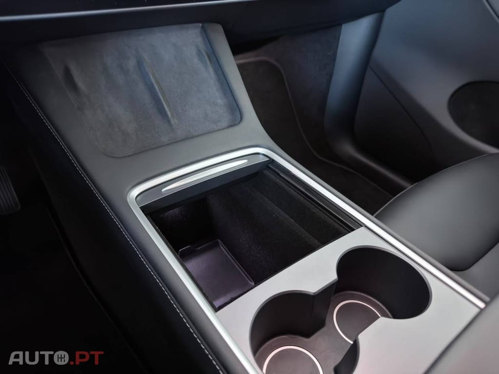 Tesla Model Y Long Range Tração Traseira