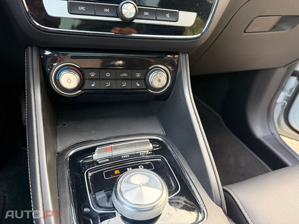 MG ZS EV Luxury