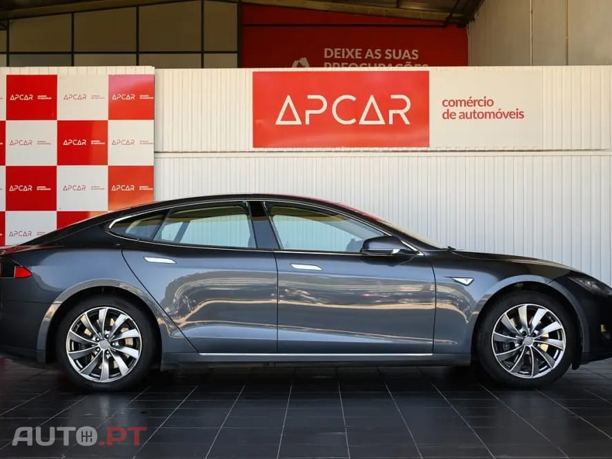Tesla Model S Dual Motor AWD