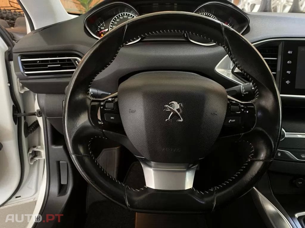 Peugeot 308 1.2 PureTech Style