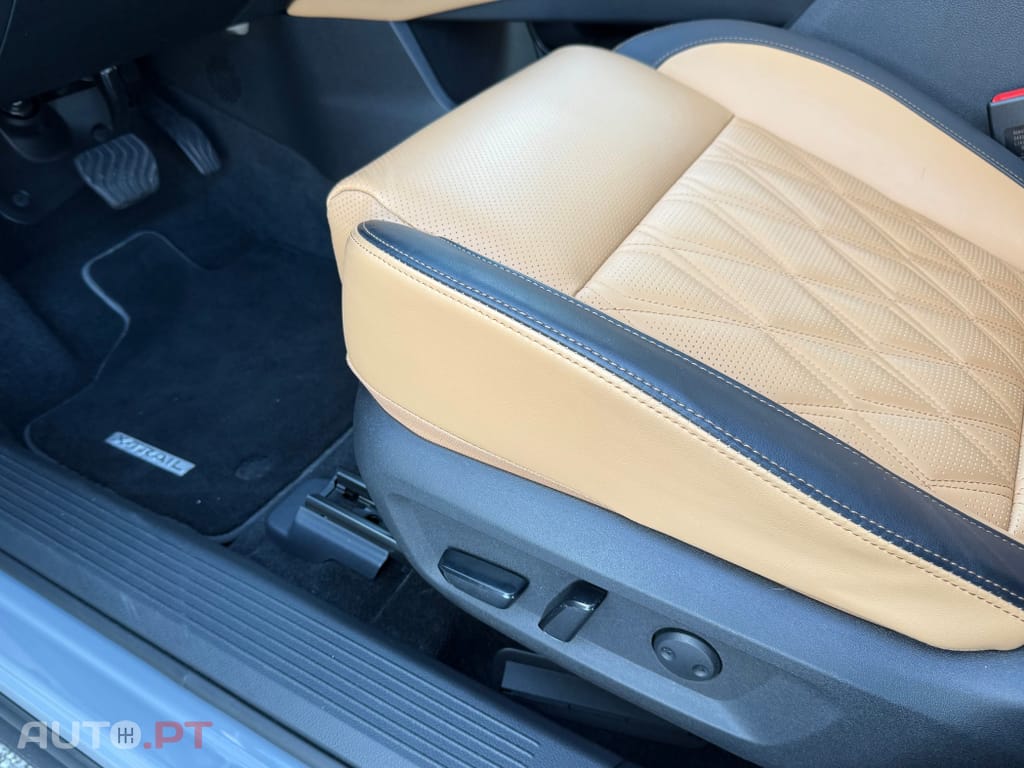 Nissan X-Trail 1.5 e-Power Tekna+ 7L e-4force