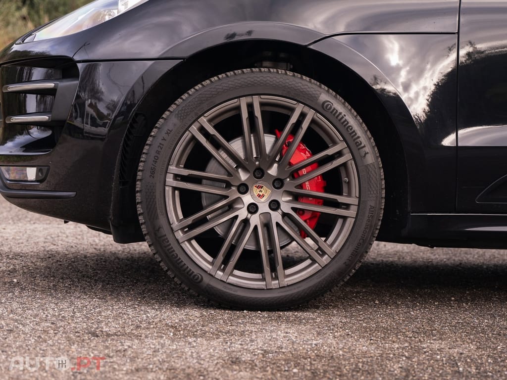 Porsche Macan Turbo PDK