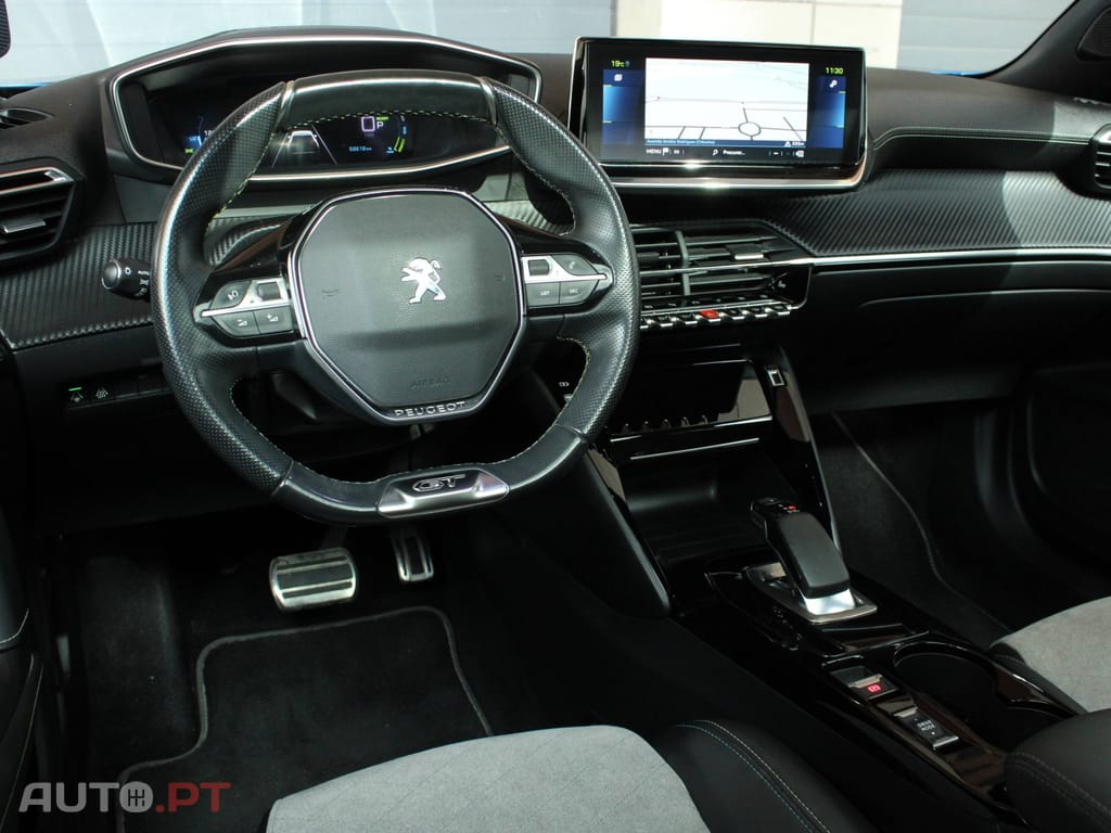 Peugeot E-2008 GT Pack