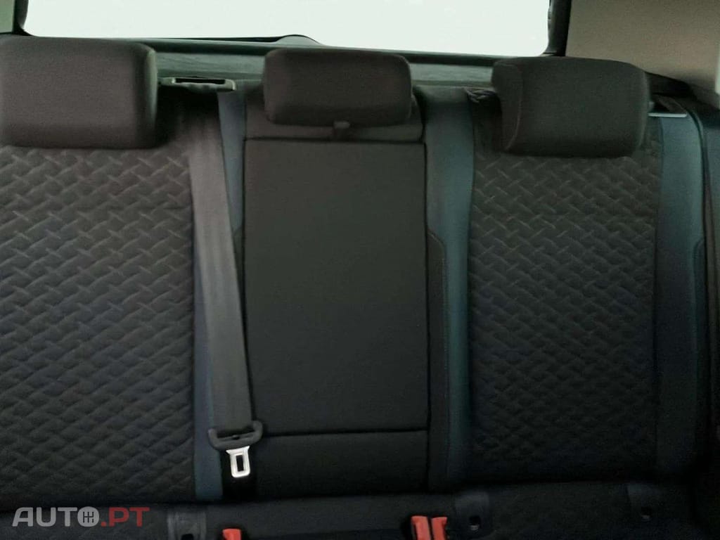 Volkswagen Golf 1.0 TSI Confortline