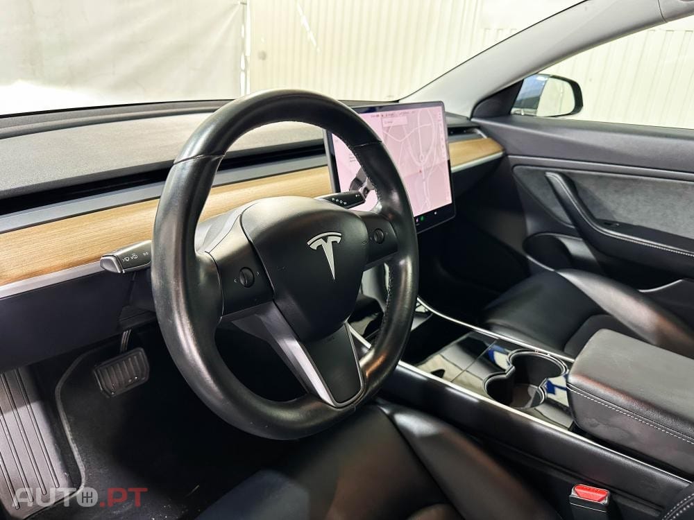 Tesla Model 3 Long-Range Dual Motor AWD