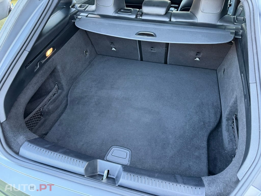 Mercedes-Benz CLA 250 e Shooting Brake AMG Line