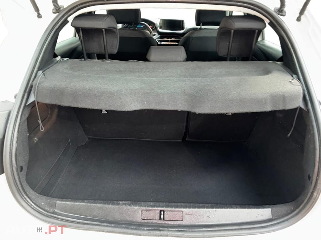 Peugeot E-208 50 kWh Active