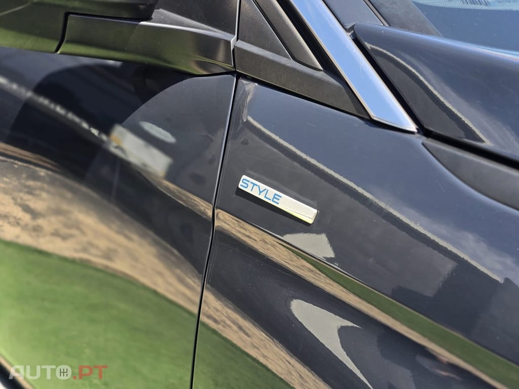 Peugeot 3008 1.5 BlueHDi Style