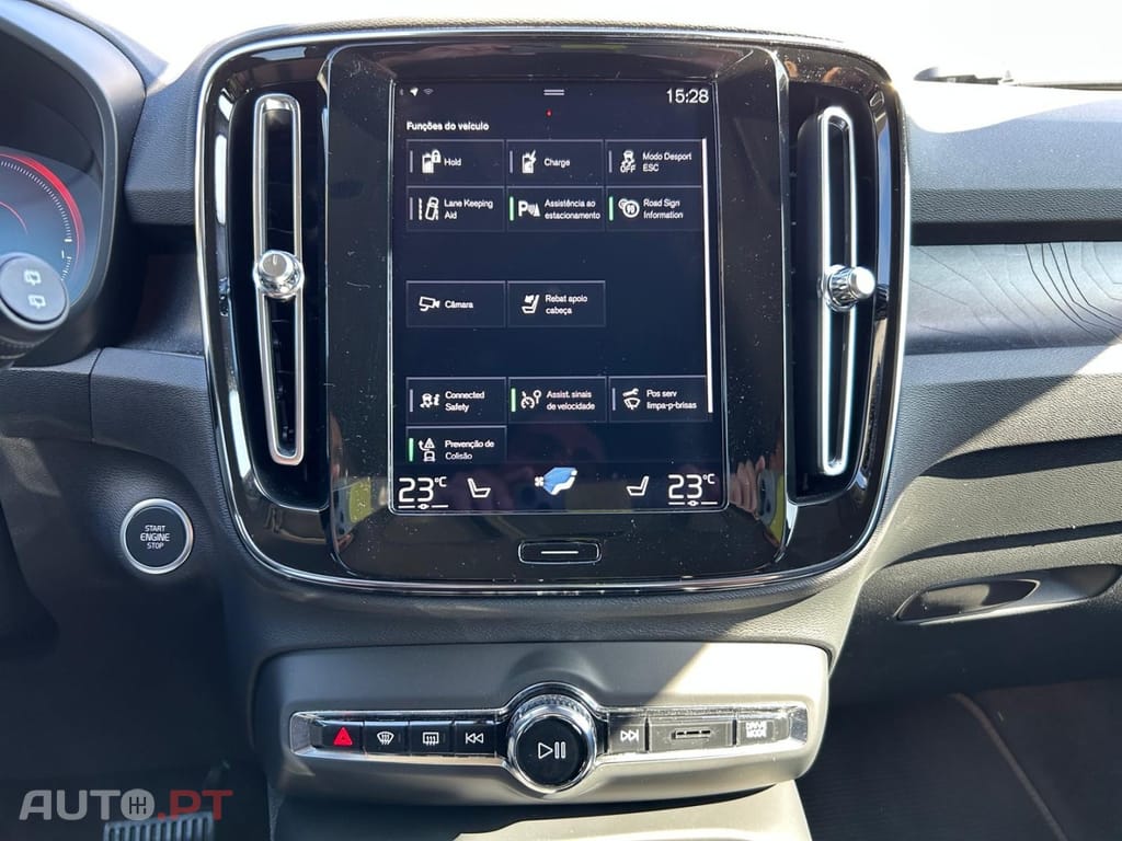 Volvo XC40 1.5 T4 PHEV Plus Dark