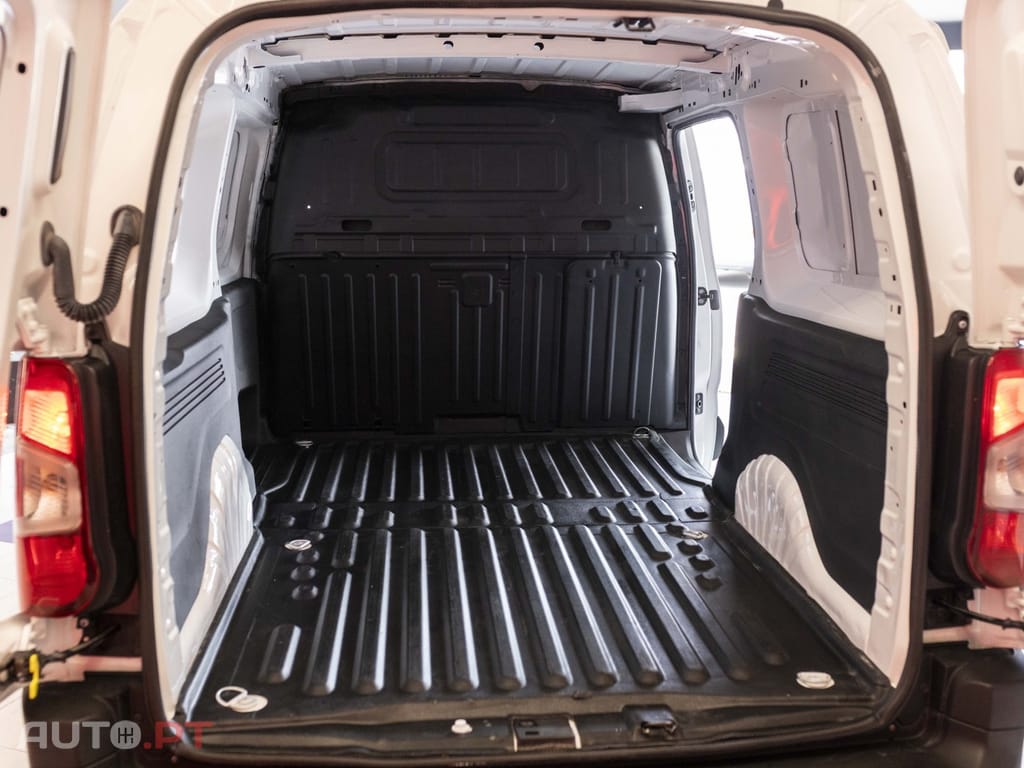 Peugeot Partner 1.6 BlueHDi L2 Premium 3L ETG6