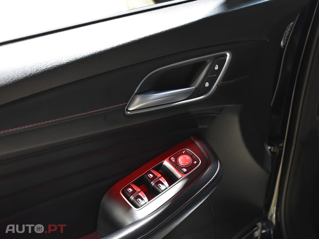 MG EHS 1.5 T-GDI Plug-in Hybrid Luxury