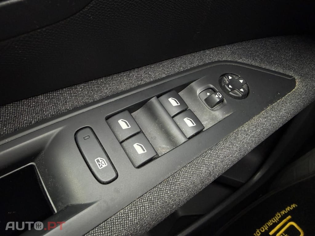 Peugeot 3008 1.2 PureTech Active Pack
