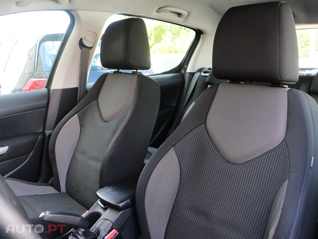 Peugeot 308 1.6 HDi Executive