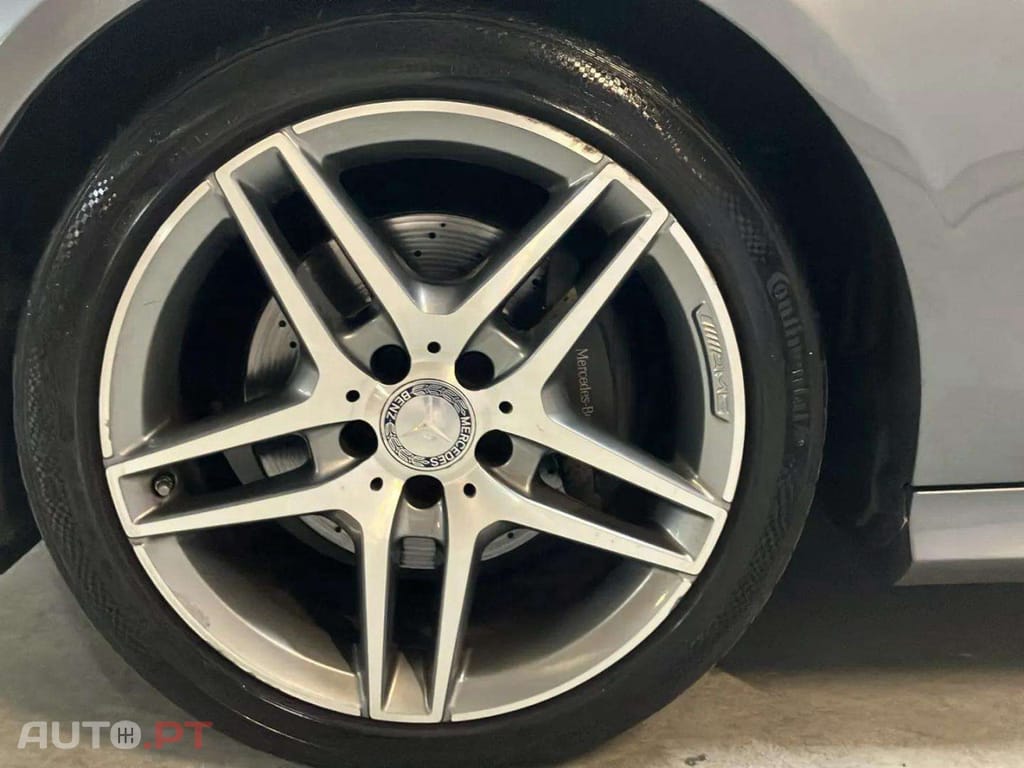 Mercedes-Benz E 300 Bluetec Hybrid Avantgarde