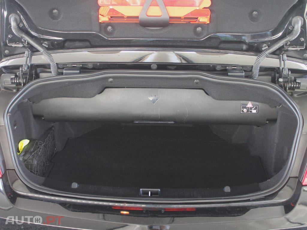 Mercedes-Benz E 250 CGi Avantgarde BlueEfficiency Auto
