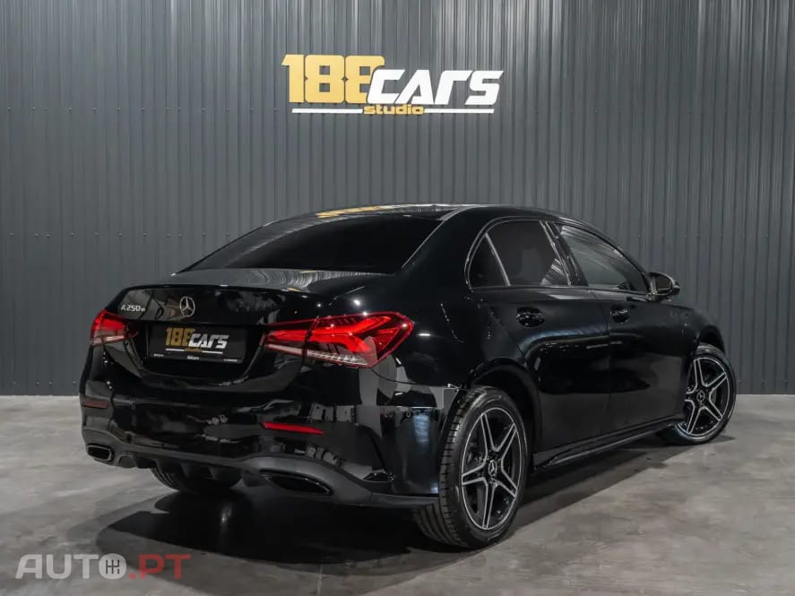 Mercedes-Benz A 250 e 8G-DCT AMG Line