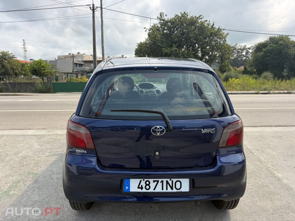 Toyota Yaris 1.0 Base