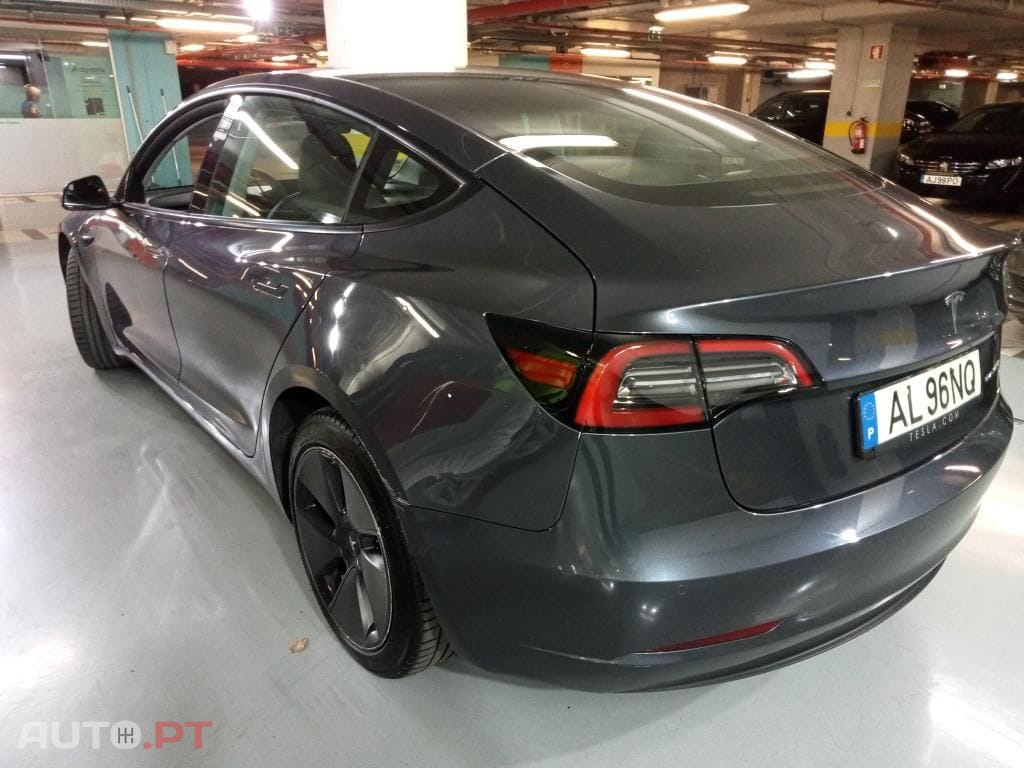 Tesla Model 3 Long-Range Dual Motor AWD