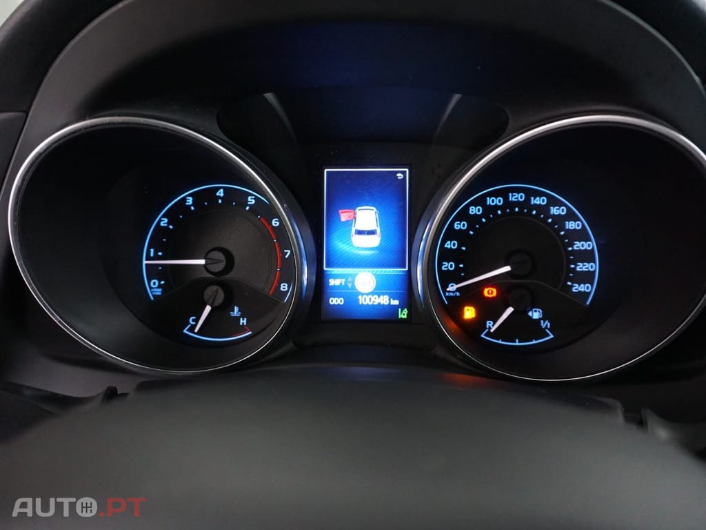 Toyota Auris 1.2 Turbo Design Edition