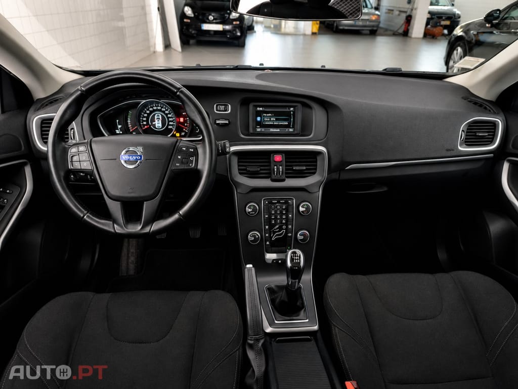 Volvo V40 1.6 D2 Momentum