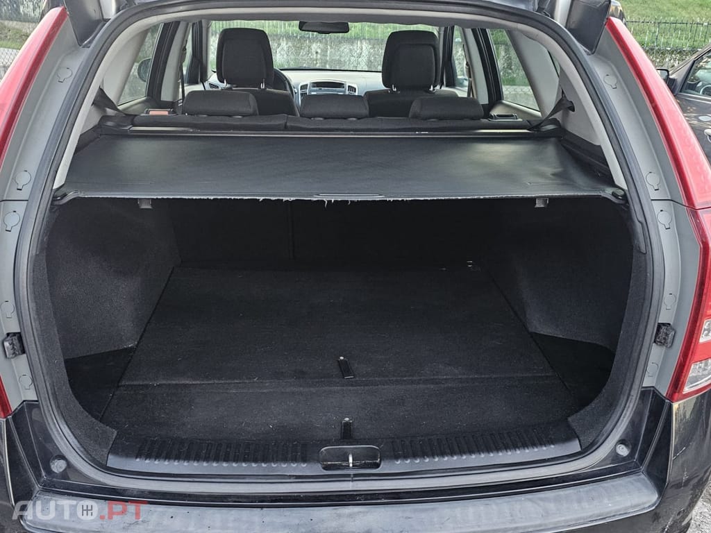 Kia Ceed 1.4 CVVT EX ISG